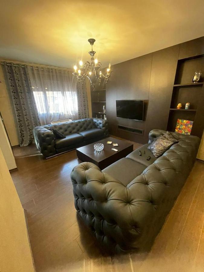 Luxury Apartment City Centre 地拉那 外观 照片