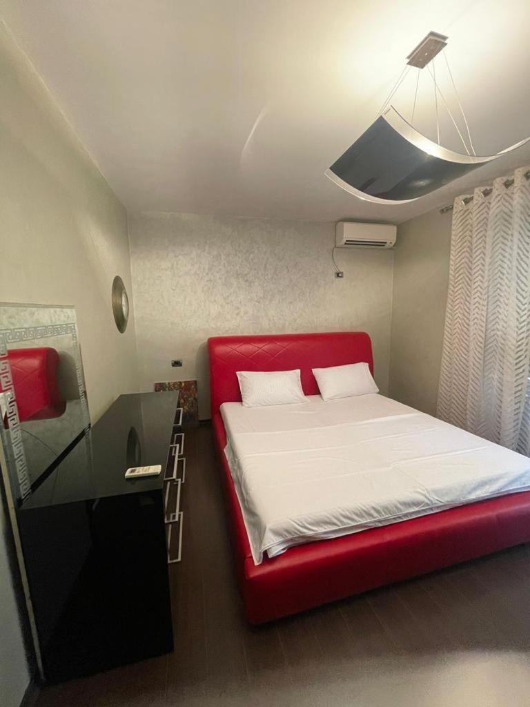 Luxury Apartment City Centre 地拉那 外观 照片